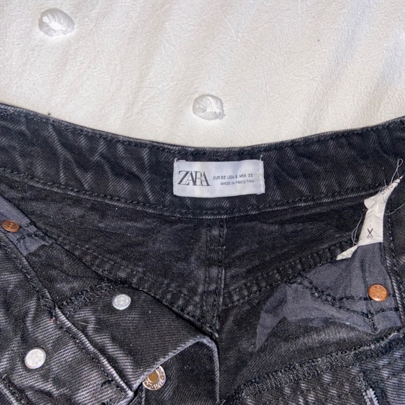 Zara High Rise Cropped Jean - Picture 4 of 6